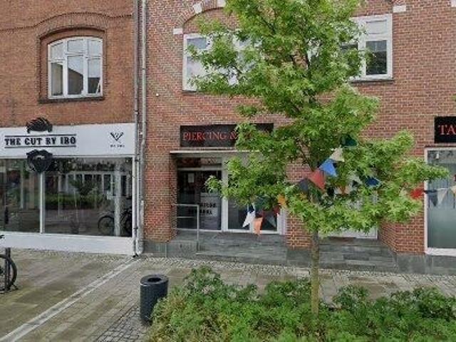 Erhvervsejendom til leje i Herning, Århus