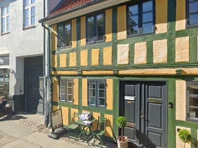 Erhvervsejendom til leje i Århus