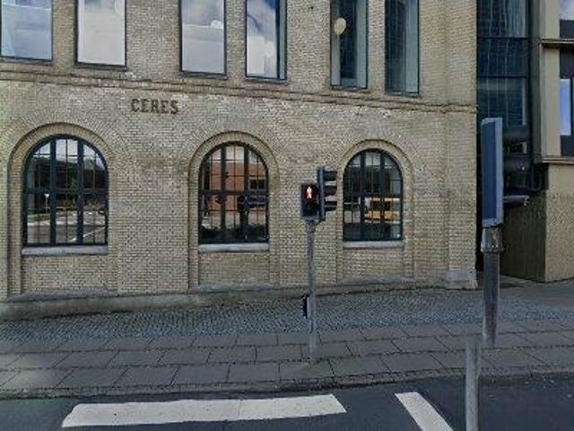 Erhvervsejendom til leje i Århus
