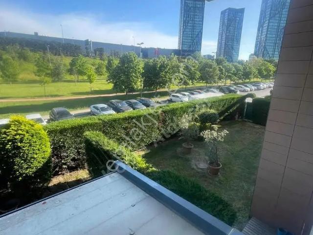 Ümraniye, İstanbul içerisinde kiralık mülk
