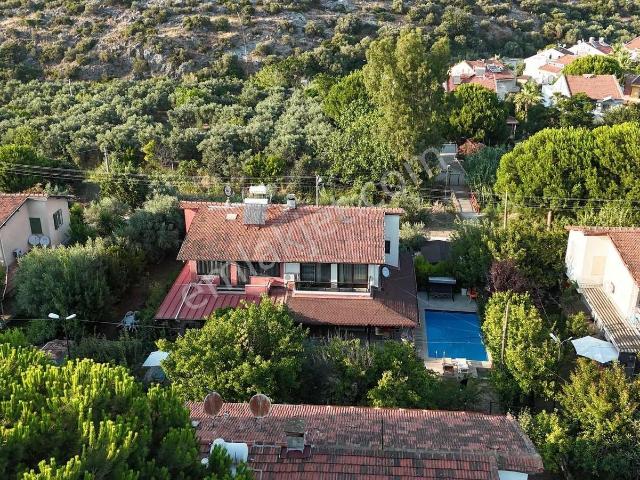 Kuşadasi, Aydin içerisinde satılık Villa