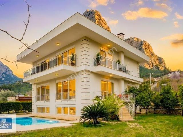 Gedeller, Konyaaltı içerisinde satılık Villa