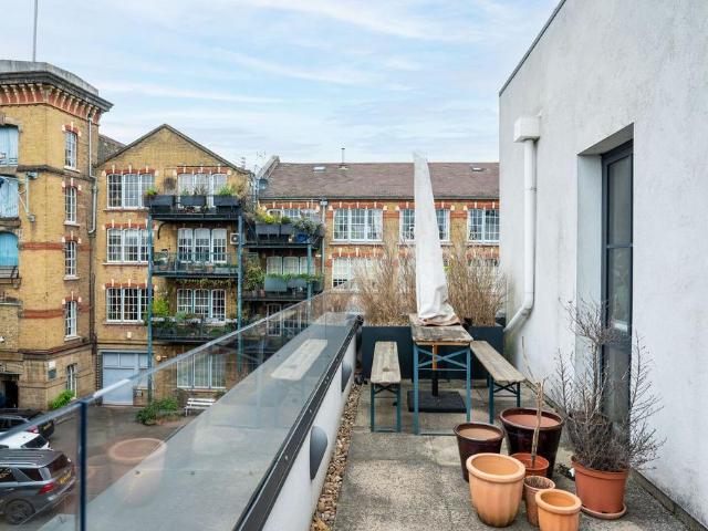 Apartment for rent in Bermondsey, Greater London