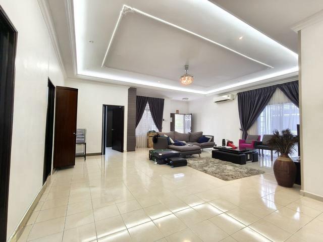 Bungalow for sale in Kluang, Johor