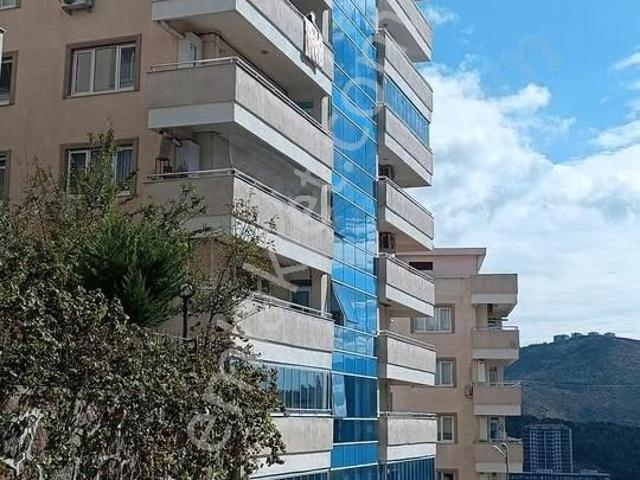 Körfez Mahallesi, Bayraklı içerisinde satılık mülk