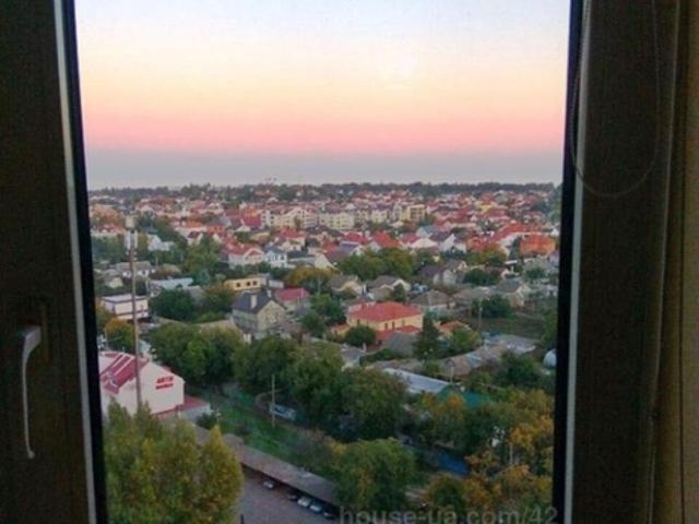 Квартира продажа в Великодолинском, Днепропетровской области