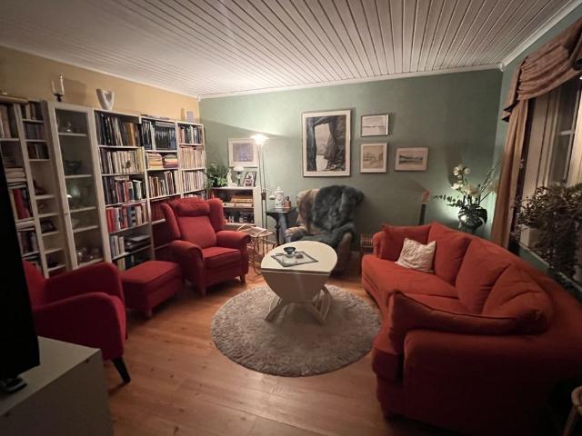 Hus hyra i Alingsås distrikt, Alingsås
