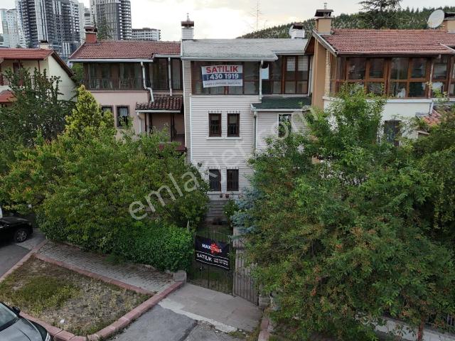 İdareciler Sitesi, Çankaya içerisinde satılık Villa