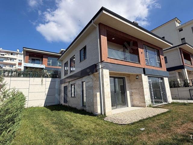 Adapazari, Sakarya içerisinde satılık Villa