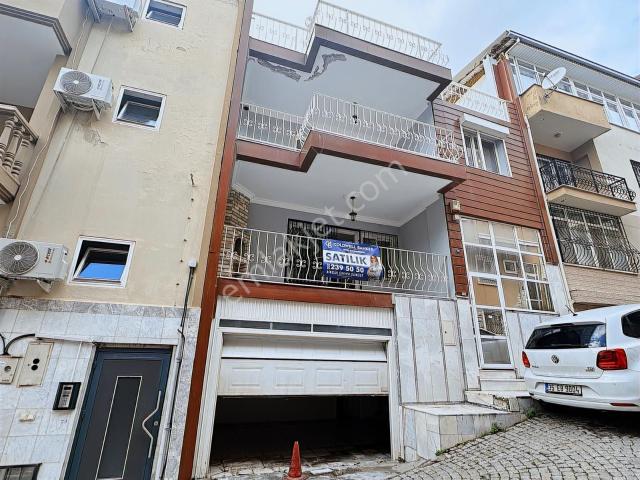 Balçova, İzmir içerisinde satılık Villa
