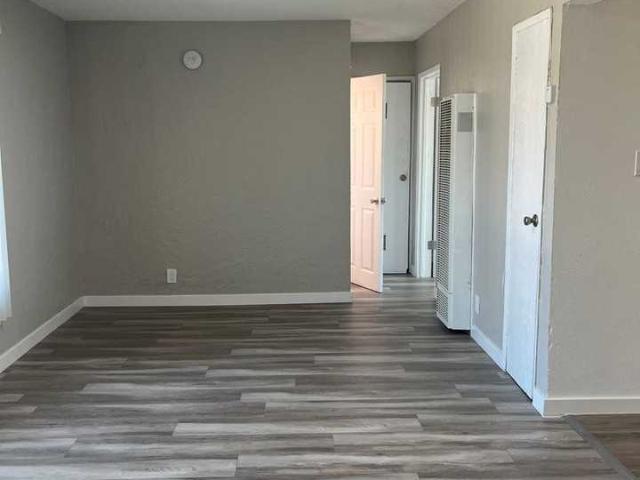 Apartment for rent in California