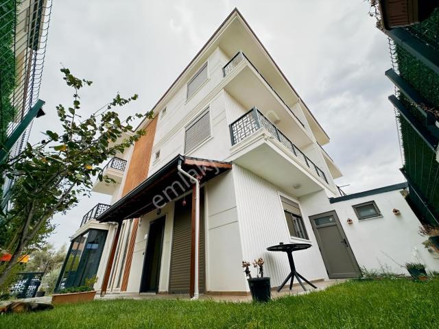 Akçay, Edremit içerisinde satılık Villa