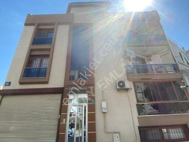 Karabağlar, İzmir içerisinde kiralık mülk