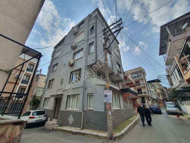 Karabağlar, İzmir içerisinde kiralık mülk