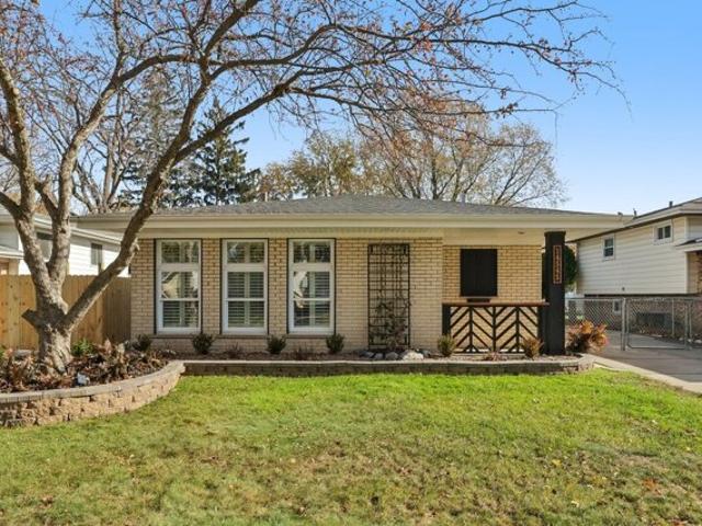 House for sale in Midlothian, Illinois
