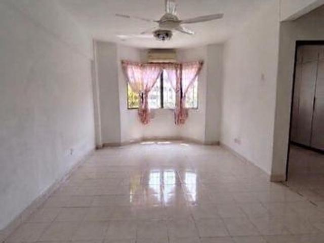 Apartment for sale in Petaling, Damansara Damai