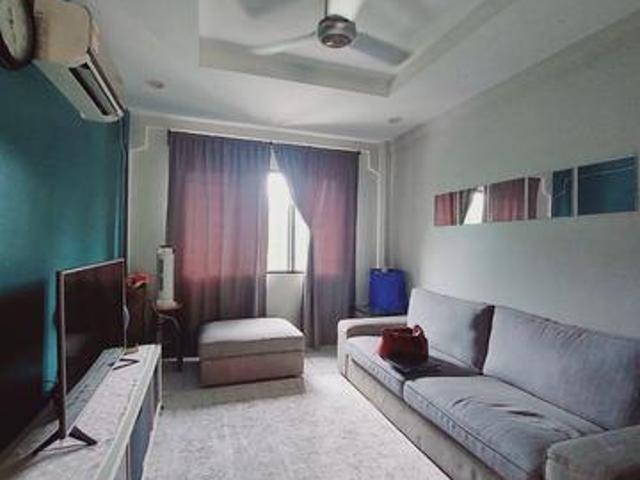 Apartment for sale in Petaling, Damansara Damai