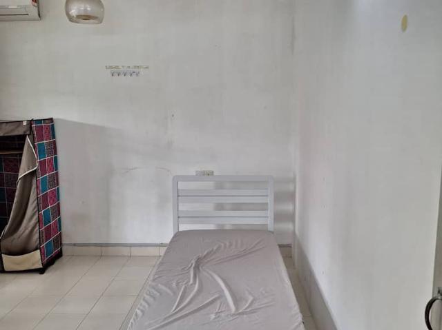 Room for rent in Petaling, Damansara Damai