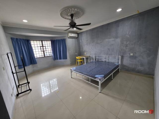 Room for rent in Petaling, Damansara Damai