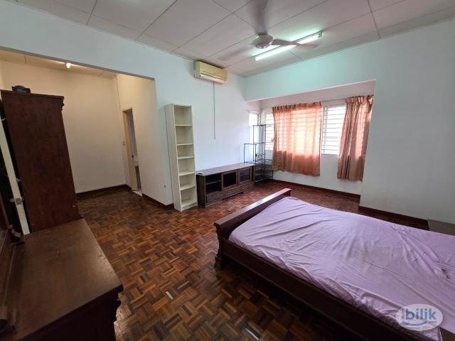 Room for rent in Petaling, Damansara Damai