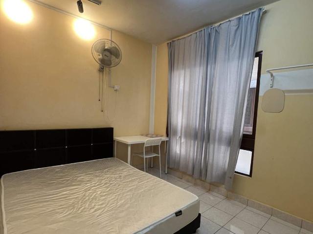 Room for rent in Petaling, Damansara Damai