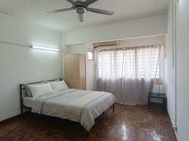 Room for rent in Petaling, Damansara Damai