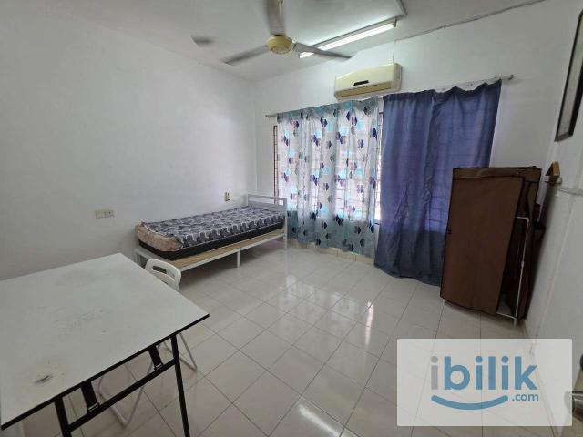 Room for rent in Petaling, Damansara Damai