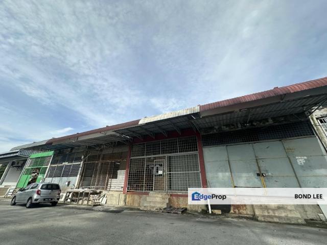 Warehouse for rent in Petaling, Damansara Damai
