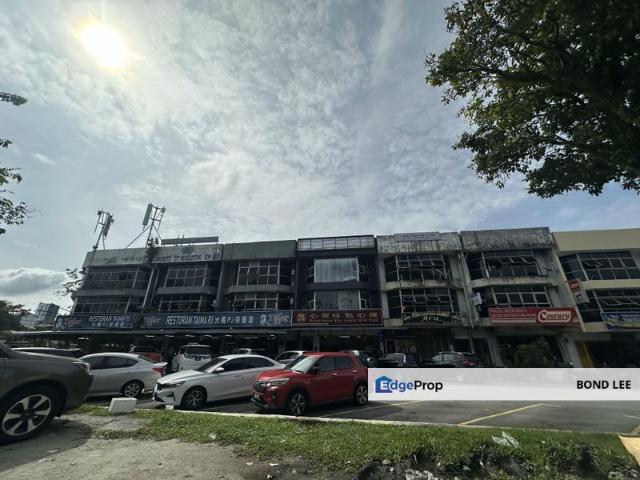 Shop for rent in Petaling, Damansara Damai
