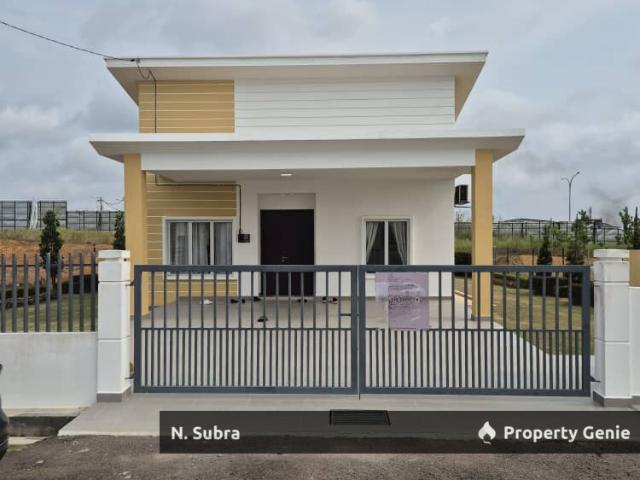 Bungalow for sale in Kluang, Johor