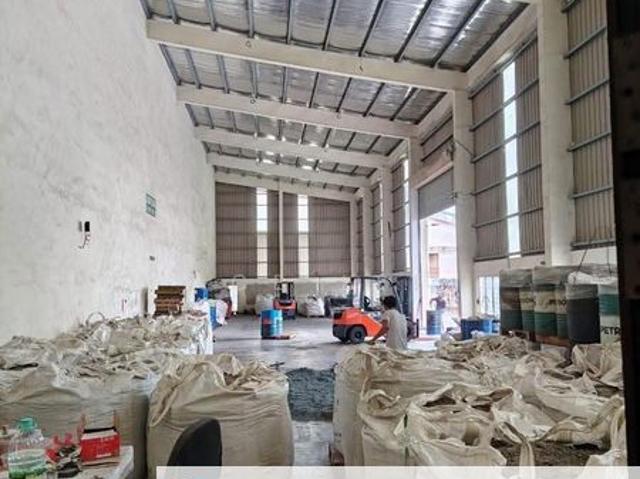 Warehouse for rent in Seksyen 31, Shah Alam
