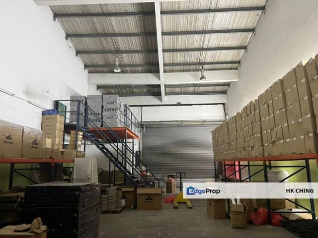 Warehouse for rent in Alam Impian, Selangor