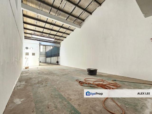 Warehouse for rent in Alam Impian, Selangor