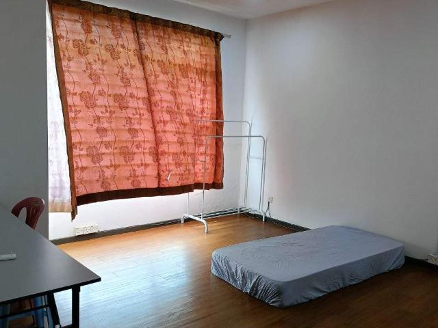 Room for rent in Alam Impian, Selangor