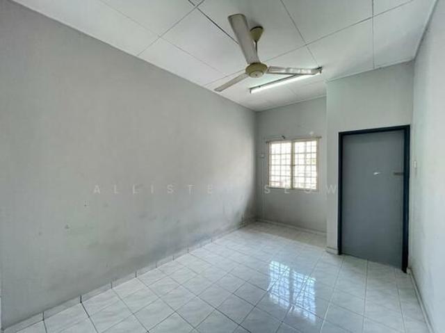 House for rent in Petaling, Alam Impian