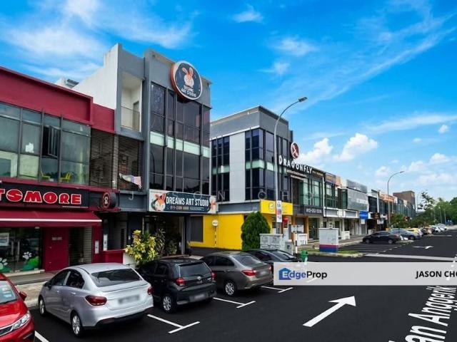 Shop for sale in Shah Alam, Petaling
