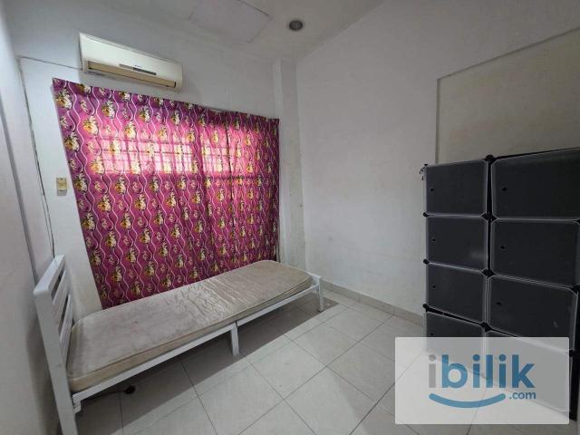Room for rent in Alam Impian, Selangor