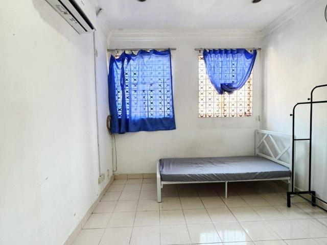 Room for rent in Petaling, Alam Impian