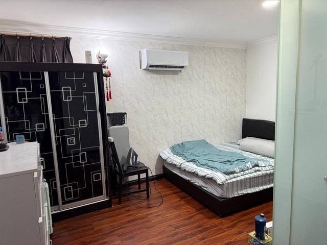 Terraced House for sale in Malaka