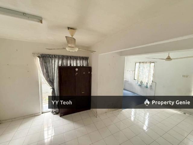 Duplex for sale in Malaka