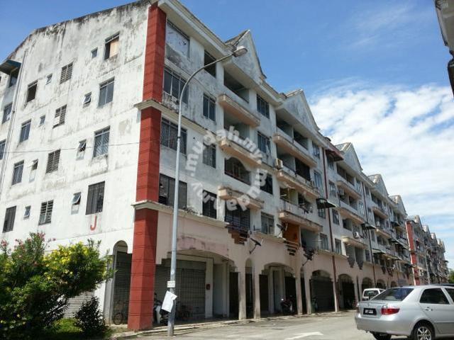 Apartment for sale in Malaka