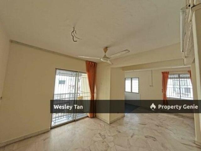 Apartment for rent in Malaka