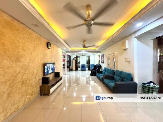 House for sale in Seri Kembangan, Majlis Bandaraya Subang Jaya