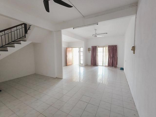 Terraced House for sale in Wellesley, Penang