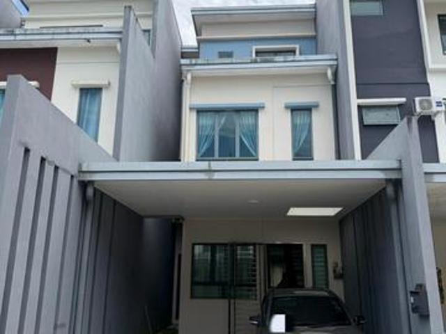 Terraced House for sale in Samarahan, Kota Samarahan