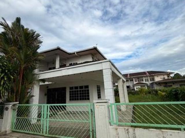 Terraced House for sale in Kuching
