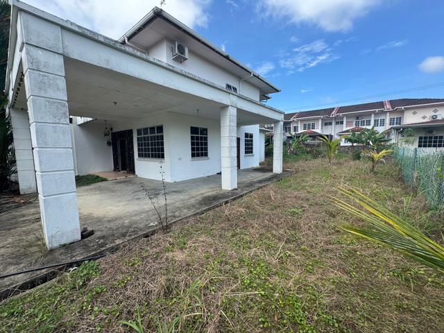 Terraced House for sale in Kuching