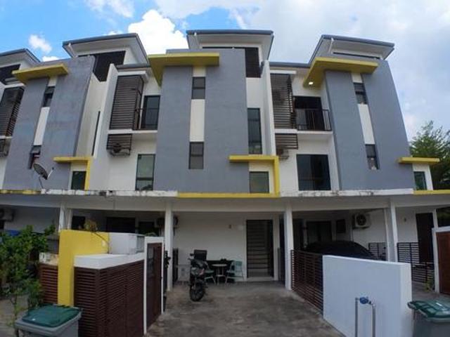 Townhouse for rent in Nilai, Negeri Sembilan