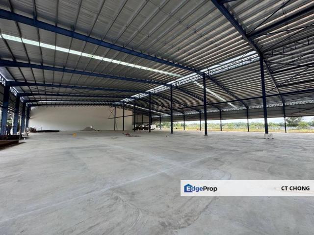 Warehouse for sale in Kota Tinggi