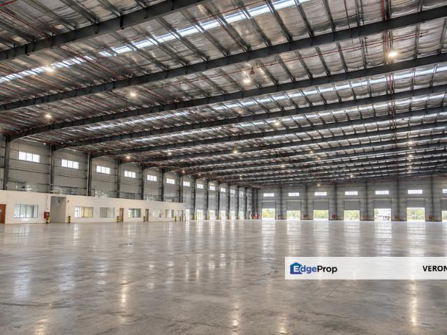Warehouse for sale in Kota Tinggi
